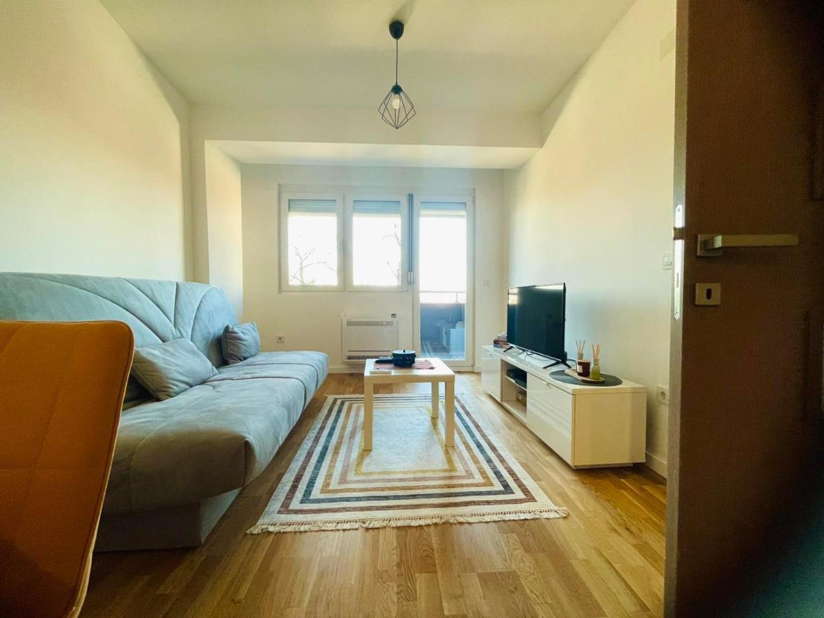 Apartman Nikol Kumanovo Ngoại thất bức ảnh